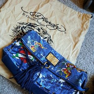 Very cute clutch with dust cover